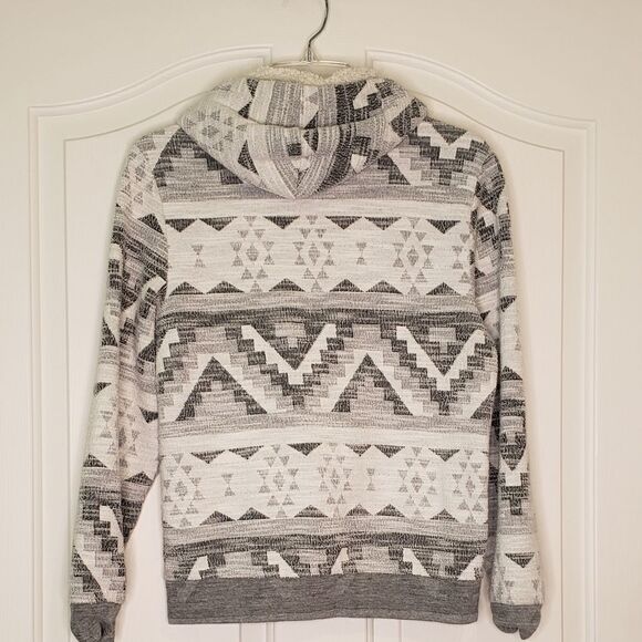 Soho Threads Jacket  - Picture 4 of 6